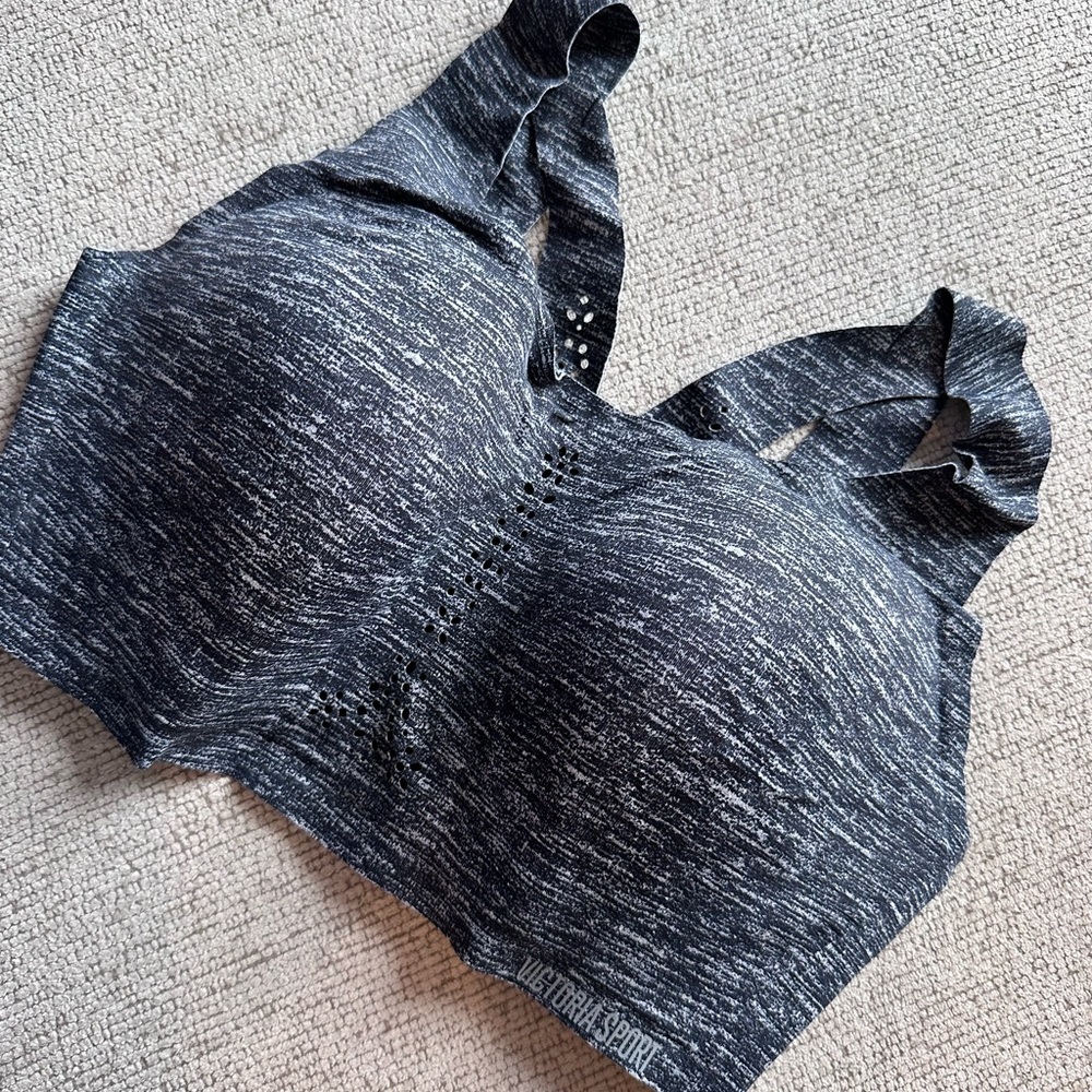 Victoria Sport Sports Bra